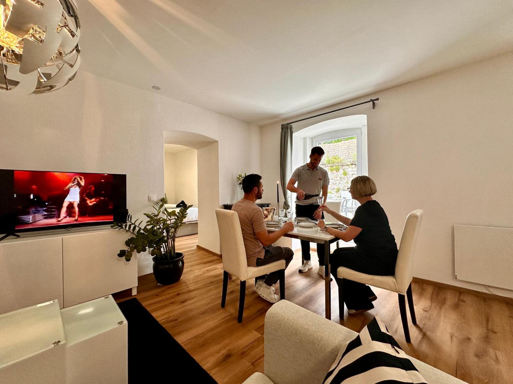 Schottwien Schoene Ferienwohnung מראה חיצוני תמונה
