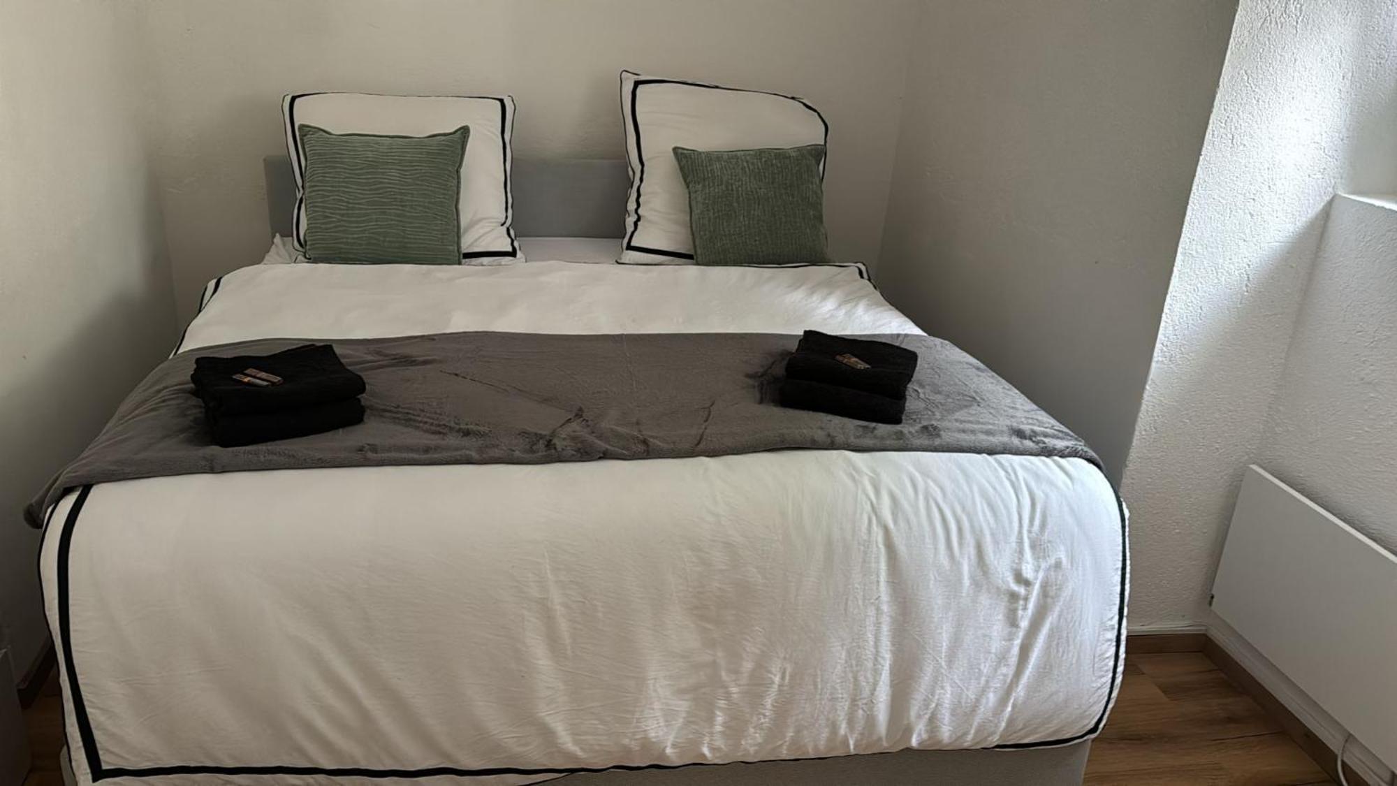 Schottwien Schoene Ferienwohnung מראה חיצוני תמונה